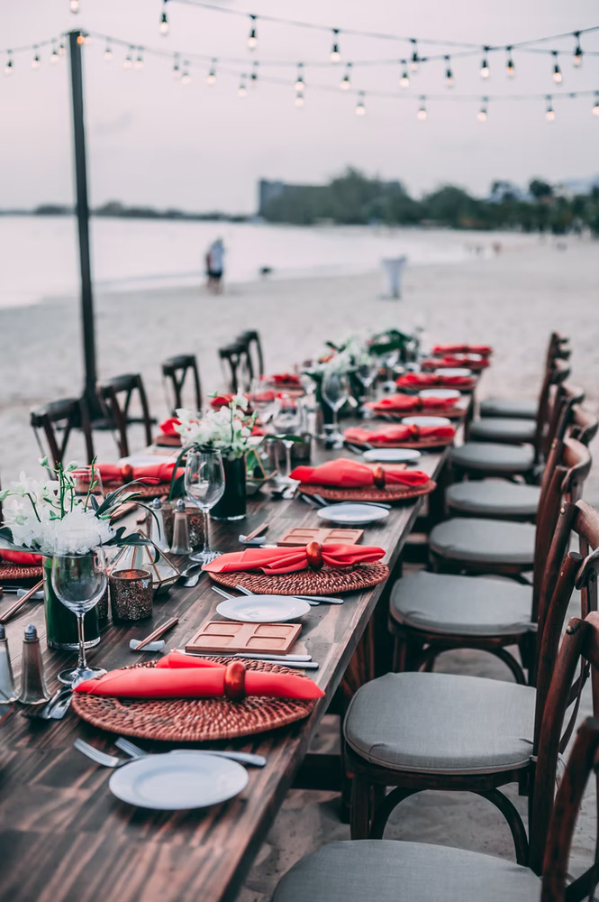The only professional table laying and place setting service on the Costa del Sol