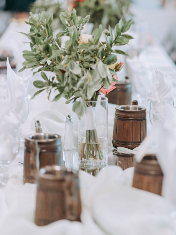 Table laying service for outdoor events, Marbella
